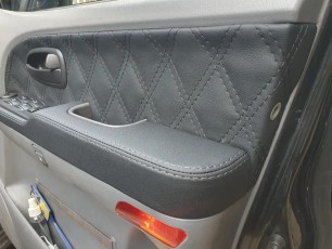 697d4502-4411-45f4-8603-3363830dcca6